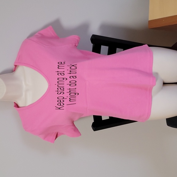 Various Tops with writing sz Large - Picture 3 of 6